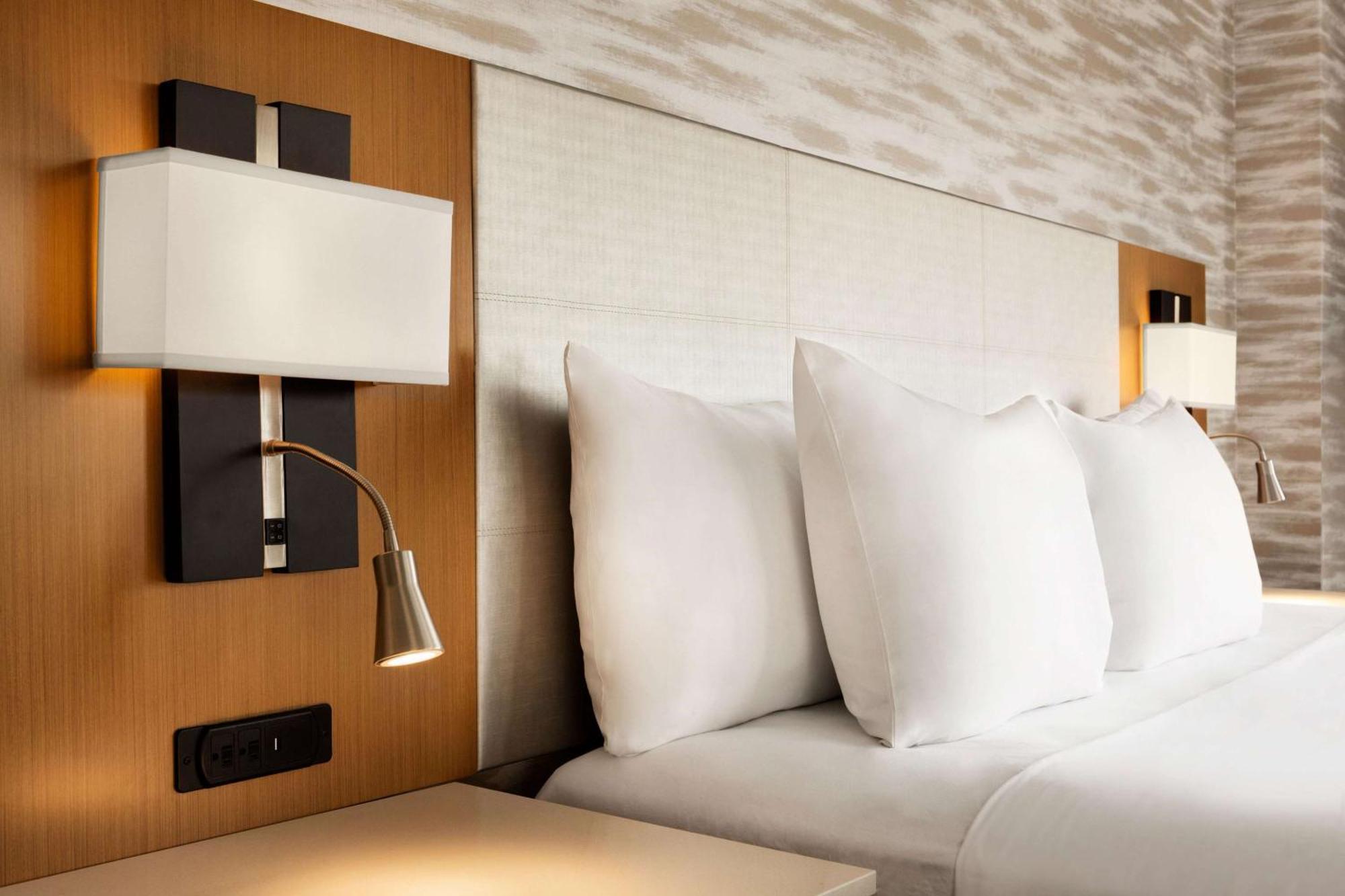 Park Inn Гургаон Экстерьер фото